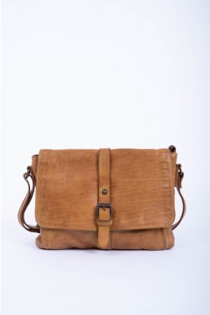 Sac cuir Vintage porté travers-Camel, Ocre